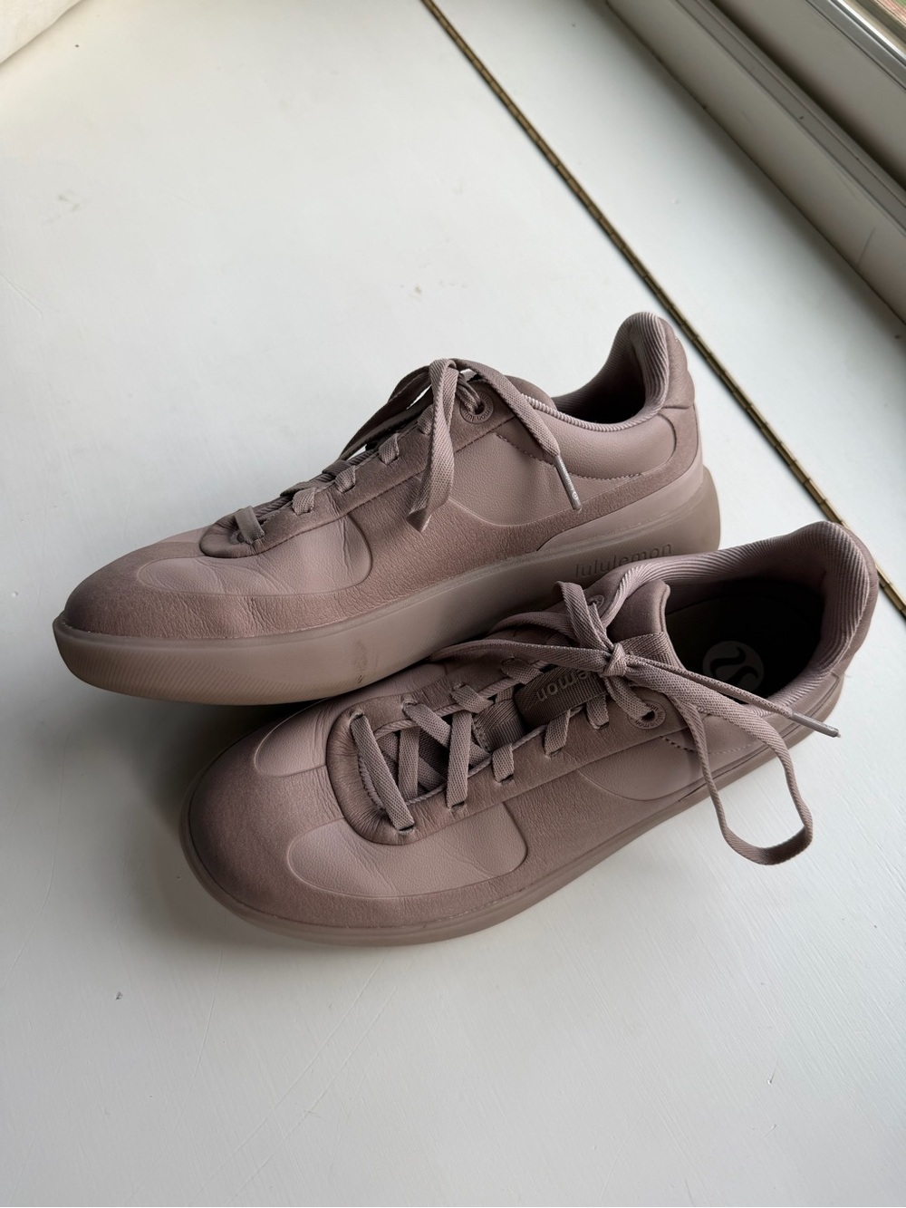 Lululemon Women’s Cityverse Sneakers. Size 8 Like New